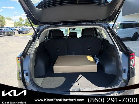 New 2026 Kia Sportage LX w/ LX Convenience Package AWD/4WD image 16