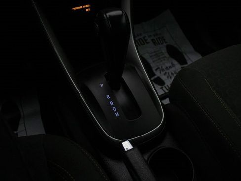 Used 2021 Chevrolet Trax LS image 32