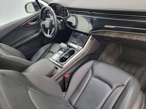 Used 2023 Audi Q7 3.0T Prestige image 24