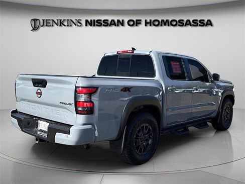 Certified 2022 Nissan Frontier PRO-4X w/ Pro-4X Premium Package image 11