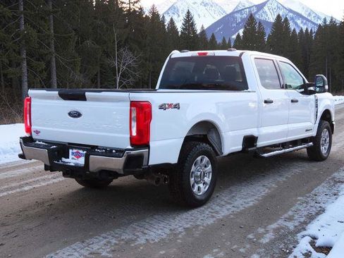 Certified 2024 Ford F250 XLT image 3