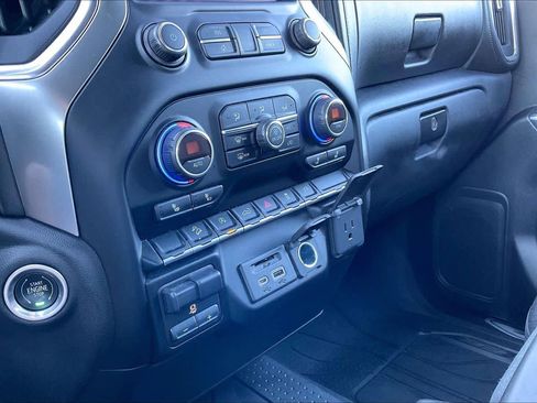 Used 2019 Chevrolet Silverado 1500 LT w/ Texas Edition AWD/4WD image 30