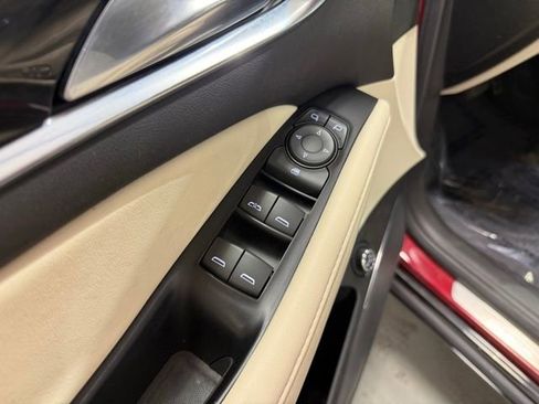 Used 2023 Buick Enclave Essence FWD image 12