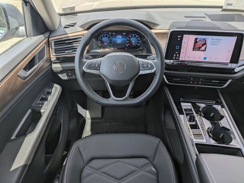 New 2026 Volkswagen Atlas SE AWD/4WD image 16