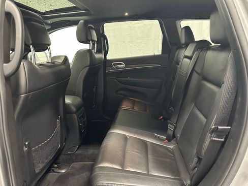 Used 2018 Jeep Grand Cherokee Limited AWD/4WD image 46
