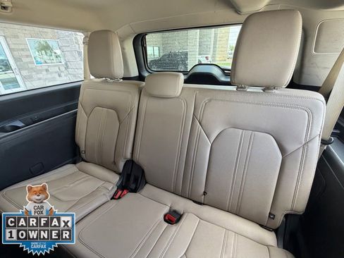 Used 2024 Ford Expedition Max Limited RWD image 22