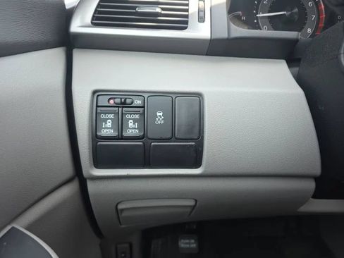 Used 2016 Honda Odyssey EX image 21