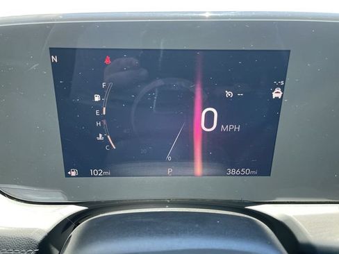 Used 2025 Buick Encore GX Preferred AWD/4WD image 15