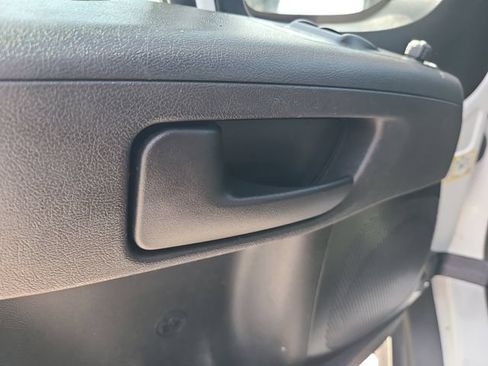 Used 2025 RAM ProMaster 2500 w/ Convenience Group FWD image 12