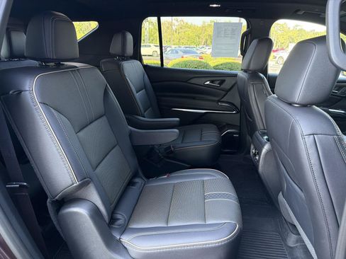 Used 2026 Chevrolet Traverse High Country w/ LPO, Floor Liner Package AWD/4WD image 41