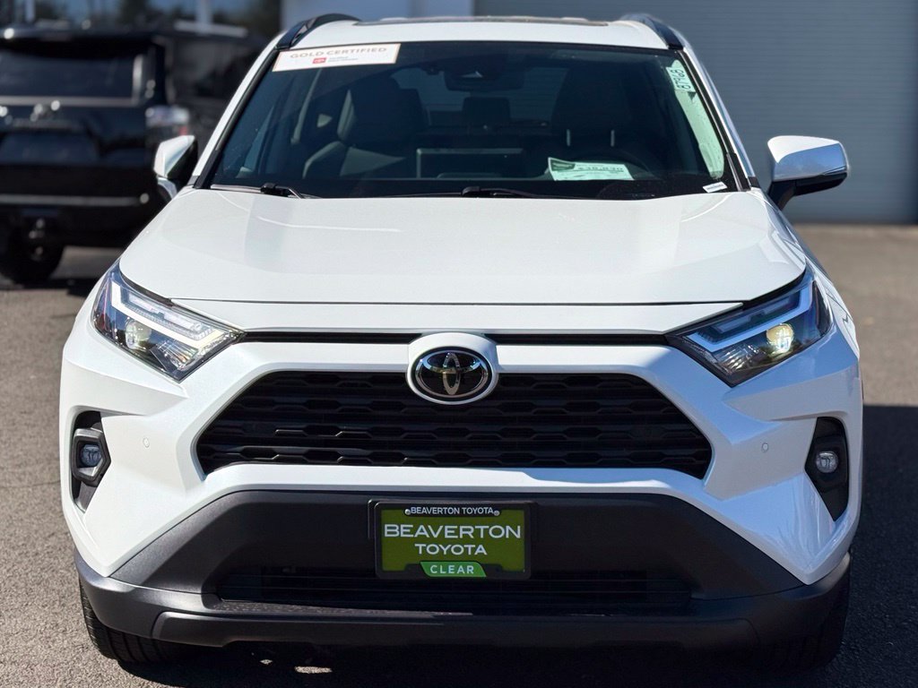 Used 2025 Toyota RAV4 XLE Premium w/ Weather Package AWD/4WD image 8