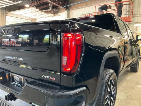 Used 2024 GMC Sierra 1500 AT4 w/ AT4 Preferred Package AWD/4WD image 24