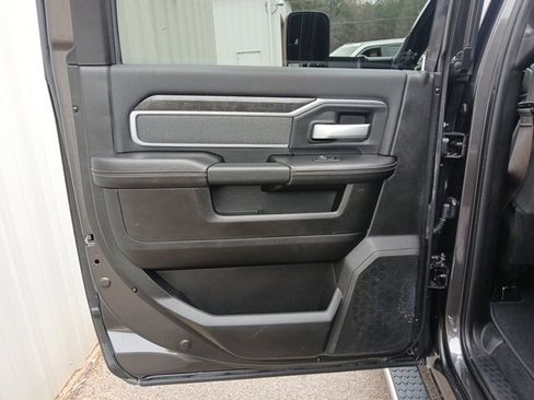 Used 2019 RAM 2500 Big Horn image 19