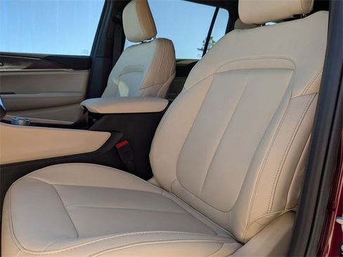 New 2025 Jeep Grand Cherokee L Limited image 14