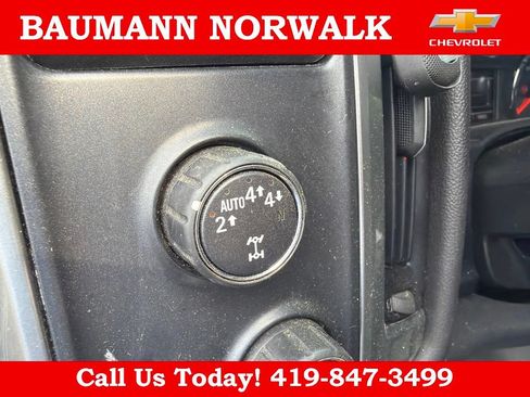 Used 2018 Chevrolet Silverado 1500 LT w/ All Star Edition AWD/4WD image 14