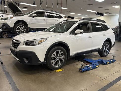 Used 2020 Subaru Outback Limited XT image 2