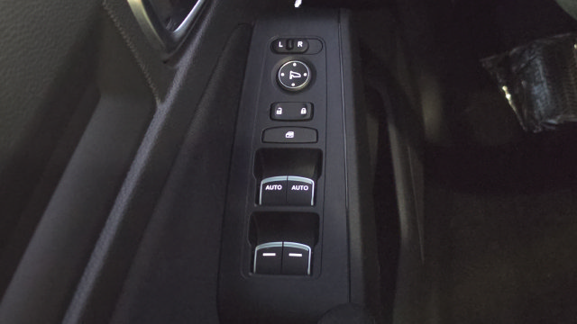 Used 2025 Honda Civic Sport image 12