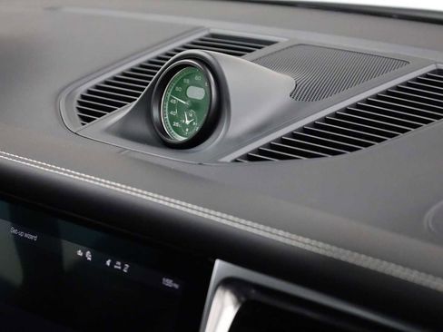 New 2026 Porsche Macan S image 24