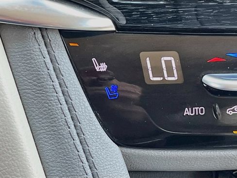 Used 2023 Cadillac XT6 Premium Luxury AWD/4WD image 21