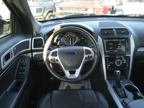 Used 2015 Ford Explorer Sport w/ Equipment Group 401A image 23