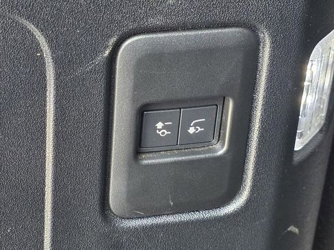 Used 2020 Land Rover Defender 110 X AWD/4WD image 16