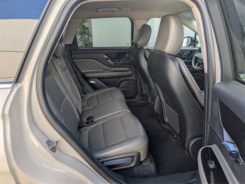 Used 2023 Lincoln Corsair FWD w/ Towing Package image 15