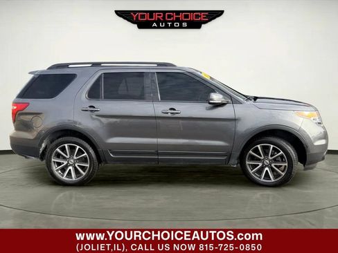 Used 2015 Ford Explorer XLT w/ Equipment Group 202A AWD/4WD image 9