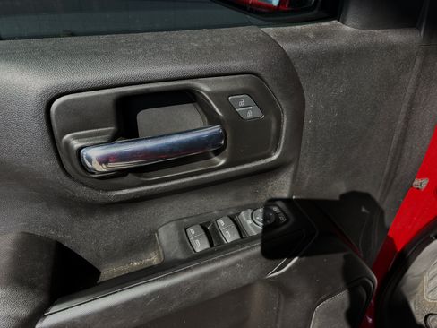 Used 2023 Chevrolet Silverado 1500 Custom AWD/4WD image 11