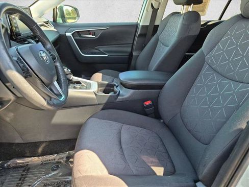 Used 2021 Toyota RAV4 XLE w/ Convenience Package AWD/4WD image 17