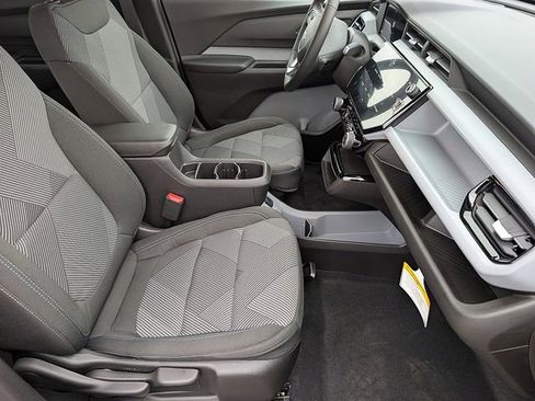 New 2027 Chevrolet Bolt LT w/ Comfort Package FWD image 12