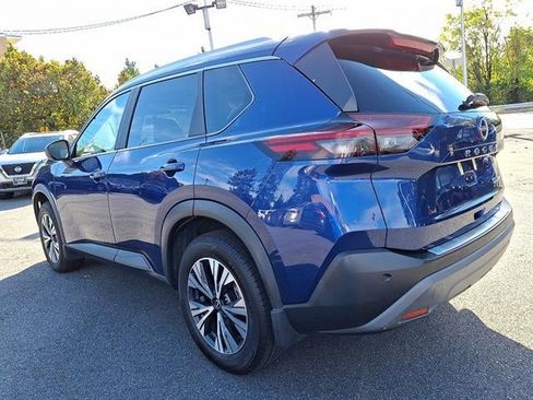 Used 2023 Nissan Rogue SV w/ SV Premium B Package image 4