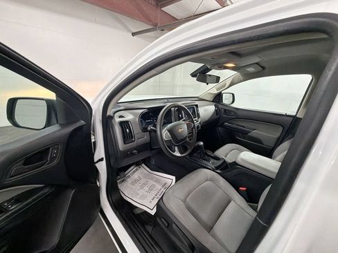 Used 2019 Chevrolet Colorado W/T w/ WT Convenience Package RWD image 10