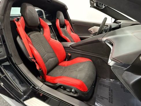 Used 2022 Chevrolet Corvette Stingray w/ Z51 Performance Package image 27