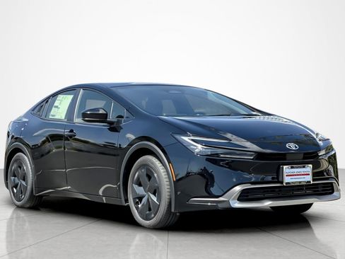 New 2026 Toyota Prius Plug-In Hybrid image 7