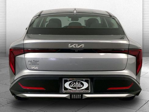 Used 2025 Kia K4 FWD image 3