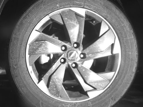 Used 2025 Nissan Rogue SV image 12