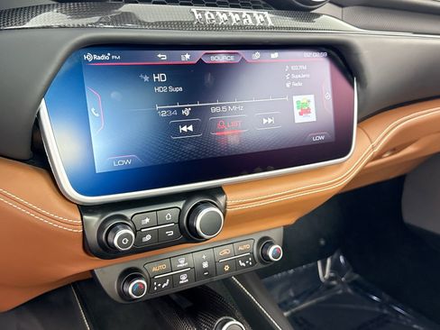 Certified 2019 Ferrari Portofino image 12