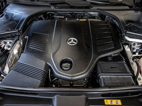 Used 2023 Mercedes-Benz S 500 4MATIC image 11