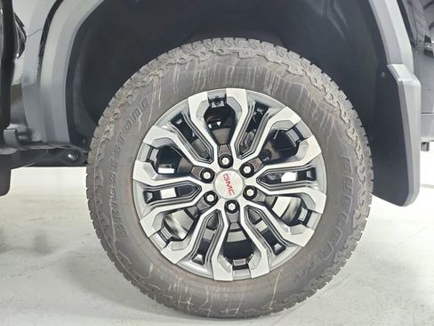Used 2025 GMC Canyon Denali AWD/4WD image 53
