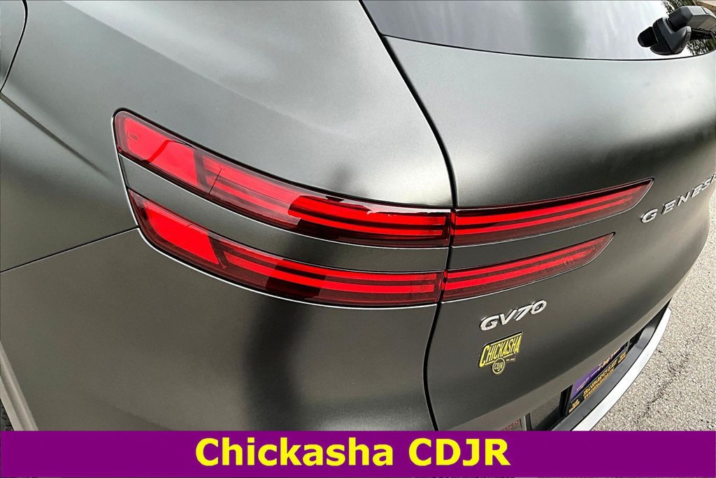 Used 2023 Genesis GV70 2.5T w/ Advanced Package AWD/4WD image 21