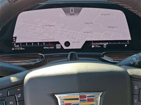 Certified 2024 Cadillac Escalade ESV Premium Luxury image 18