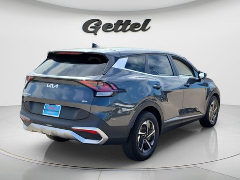 Used 2023 Kia Sportage LX image 4