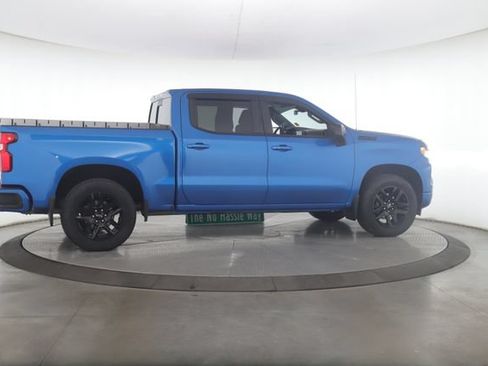Used 2022 Chevrolet Silverado 1500 RST AWD/4WD image 6