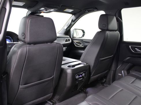 Used 2024 Chevrolet Suburban RST image 29