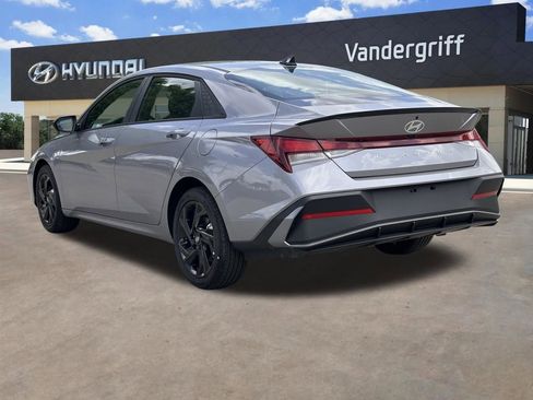 Certified 2026 Hyundai Elantra Sport image 12