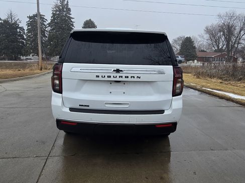 Used 2023 Chevrolet Suburban High Country image 6