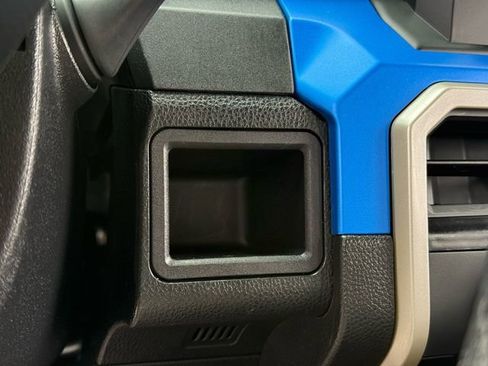 Certified 2025 Toyota Tacoma TRD Off-Road image 21