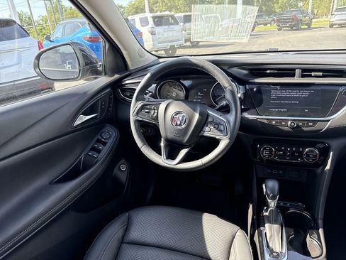 Certified 2023 Buick Encore GX Essence FWD image 13