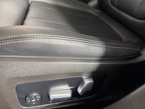 Used 2022 BMW 330i Sedan w/ Driving Assistance Package RWD image 21