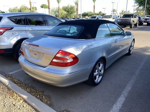 Used 2005 Mercedes-Benz CLK 320 Cabriolet image 4